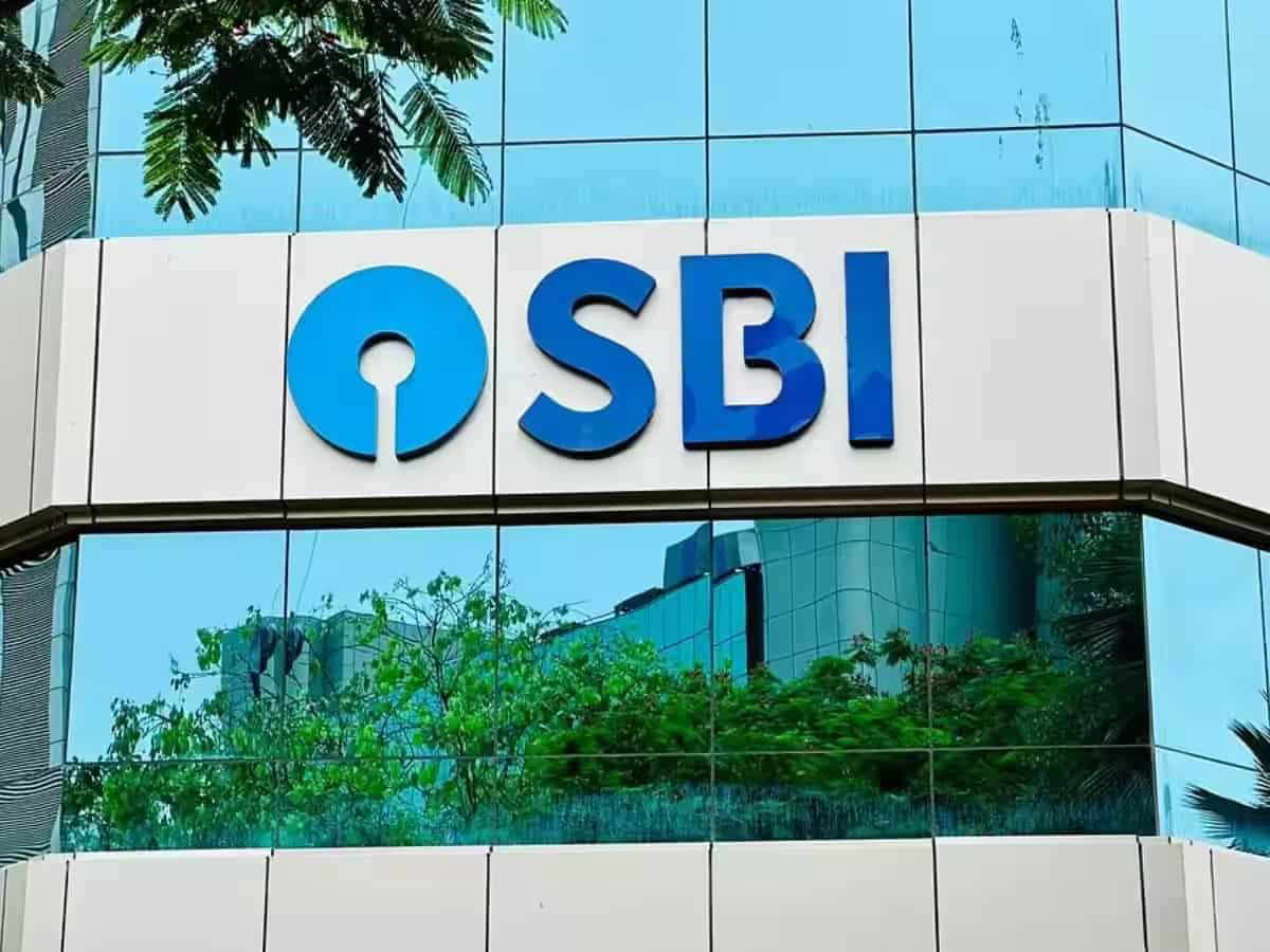 SBI ने ग्राहकांना दिलं दिवाळी गिफ्ट! लोन झालं स्वस्त