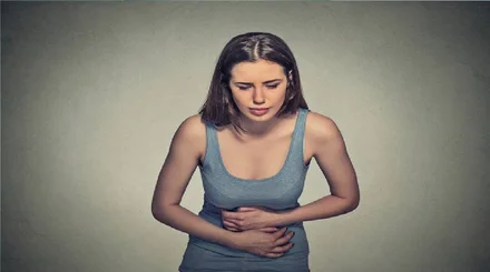 पोटात वारंवार वेदना किंवा गॅस होत असेल चुकूनही करू नका दुर्लक्ष! शरीरात वाढू शकतो ‘या’ गंभीर आजाराचा धोका