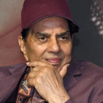 धर्मेंद्र यांना रुग्णालयातून मिळाला डिस्चार्ज, आयुष्यातील शेवटच्या लढाईतून घरी परतला He-Man