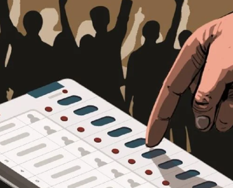 गल्ली बोळातले “चेहरे” आता चौका चौकात दिसू लागले!