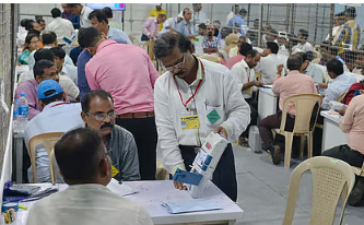 मतमोजणीवेळी राडा, EVM मशीनचे सील फुटल्याचा आरोप, कुठे घडली घटना?