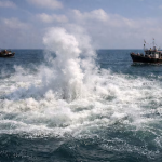 महाराष्ट्रावर मोठं संकट, अचानक उकळायला लागलं समुद्राचं पाणी, हाय अलर्टमुळे खळबळ!