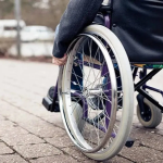 दिव्यांग प्रमाणपत्राच्या टक्केवारीत घोटाळा, थेट 16 कर्मचारी निलंबित