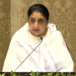  सुनेत्रा पवारांनी घेतली शपथ, महाराष्ट्राच्या पहिल्या महिला उपमुख्यमंत्री